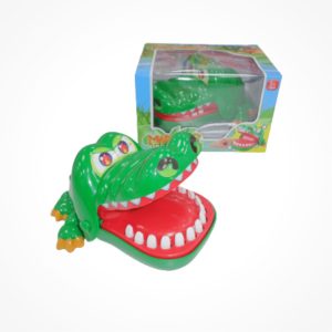 Cocodrilo muerde dientes